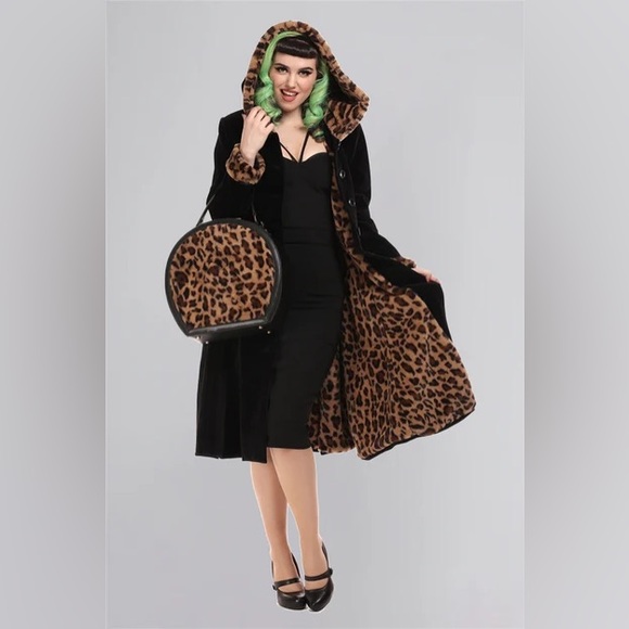 Collectif - Black velvet and leopard print faux fur coat - Picture 5 of 6